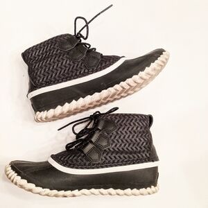 Sorel herringbone‎ out and about winter snow boots black